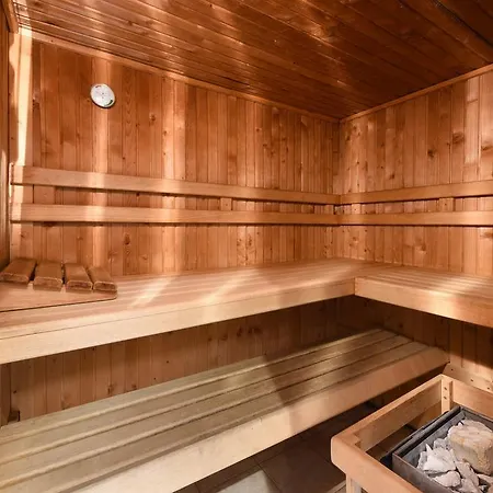 Hotel Loc'hotel Alpen Sports 3*