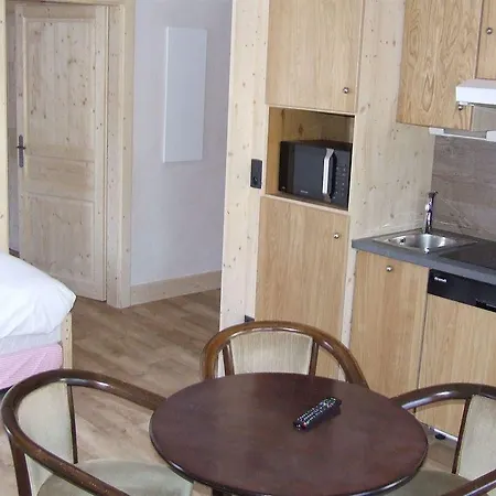 Hotel Loc'hotel Alpen Sports 3*