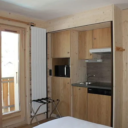 Loc'hotel Alpen Sports Hotel 3*