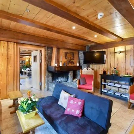 Loc'hotel Alpen Sports ホテル 3*