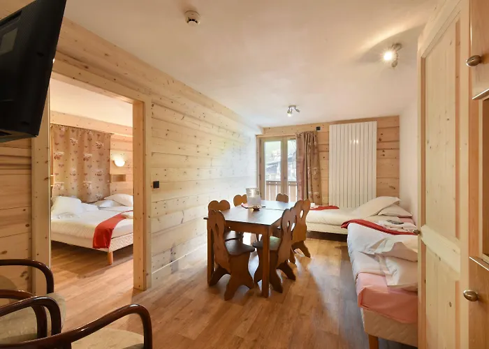 Loc'hotel Alpen Sports 3* レ・ジェ