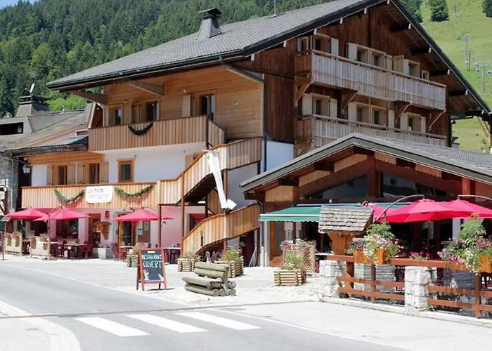 ホテル Loc'hotel Alpen Sports レ・ジェ