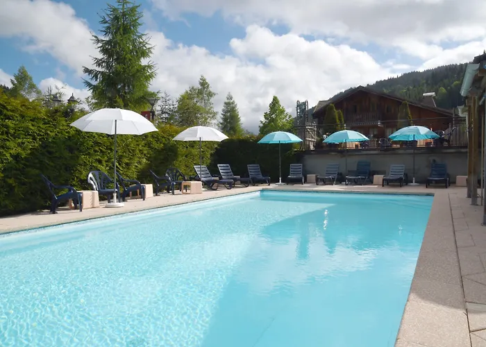 Loc'hotel Alpen Sports ホテル 3*