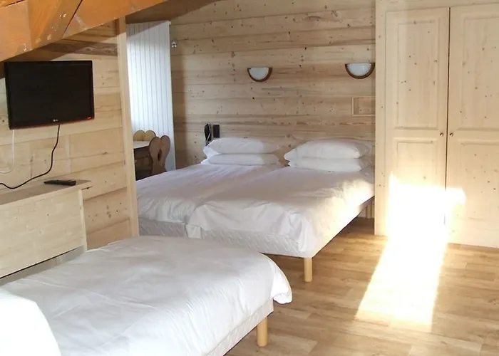 Loc'hotel Alpen Sports ホテル 3*