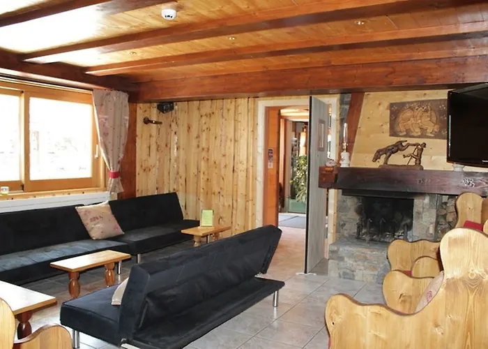 Loc'hotel Alpen Sports 3* レ・ジェ