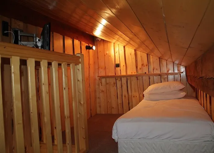 Loc'hotel Alpen Sports ホテル 3*