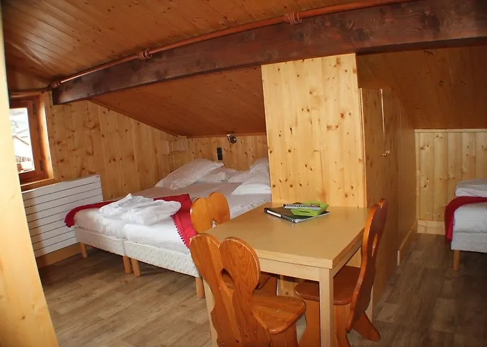 Loc'hotel Alpen Sports ホテル 3*