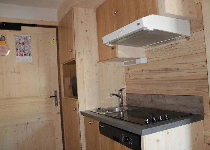 Loc'hotel Alpen Sports ホテル