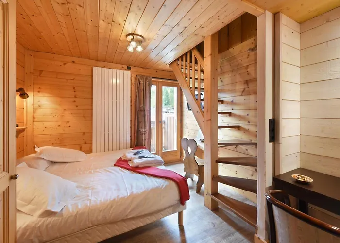 Loc'hotel Alpen Sports ホテル 3*